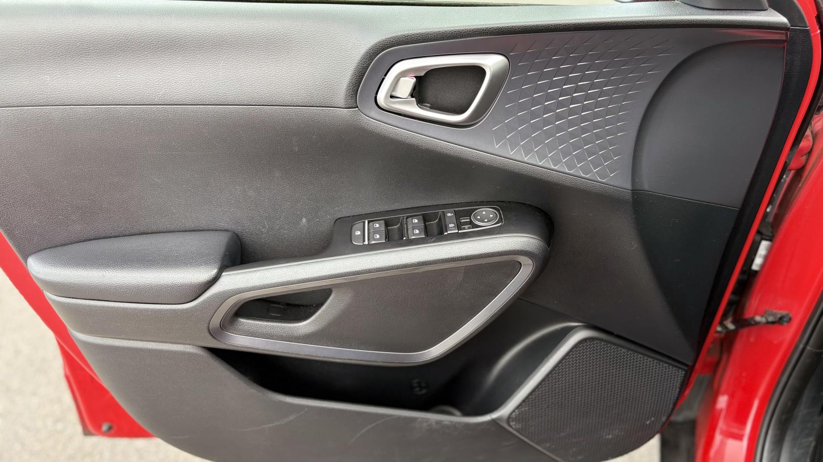2020 Kia Soul - Image 10