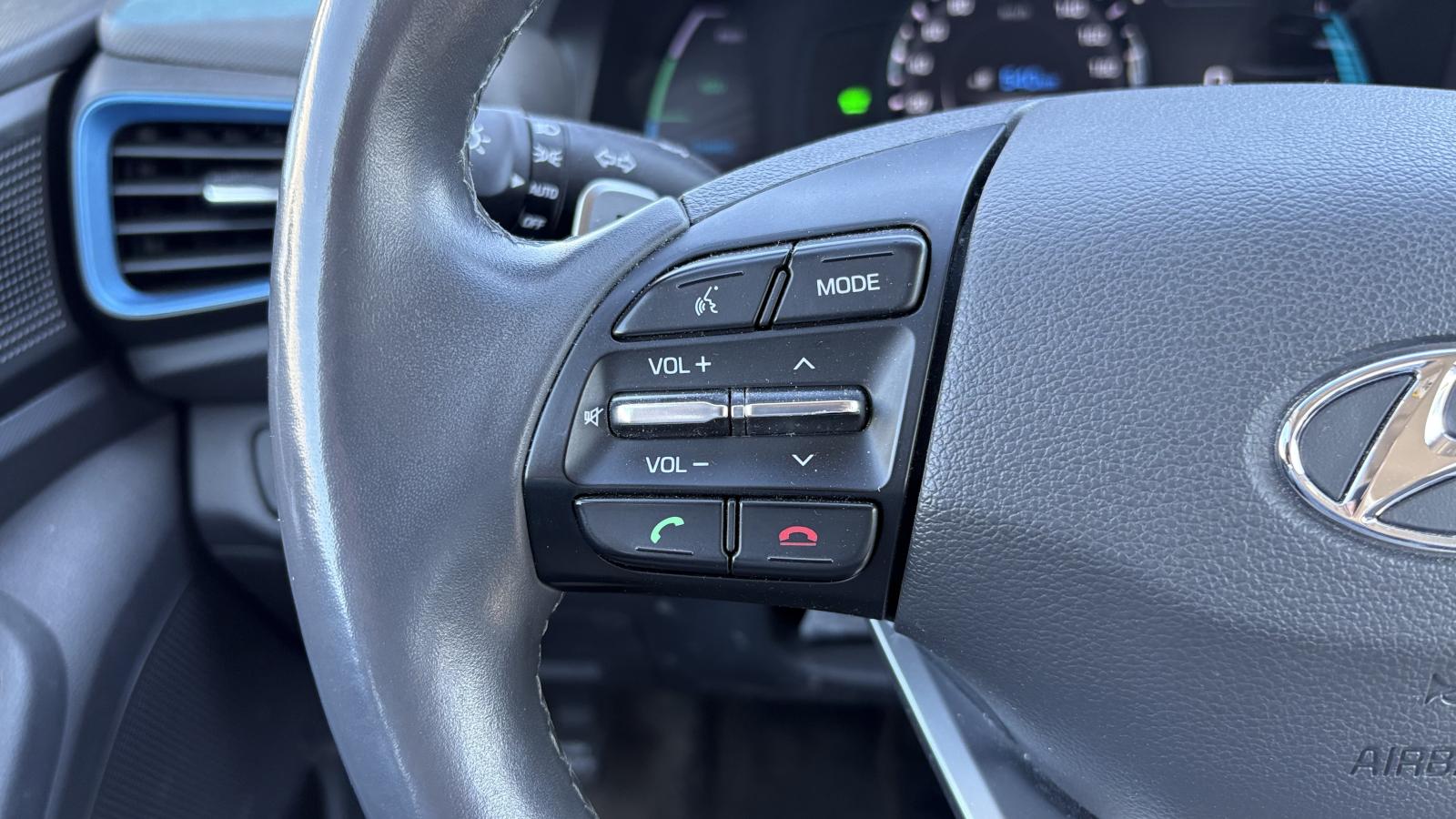 2019 Hyundai Accent - Image 16
