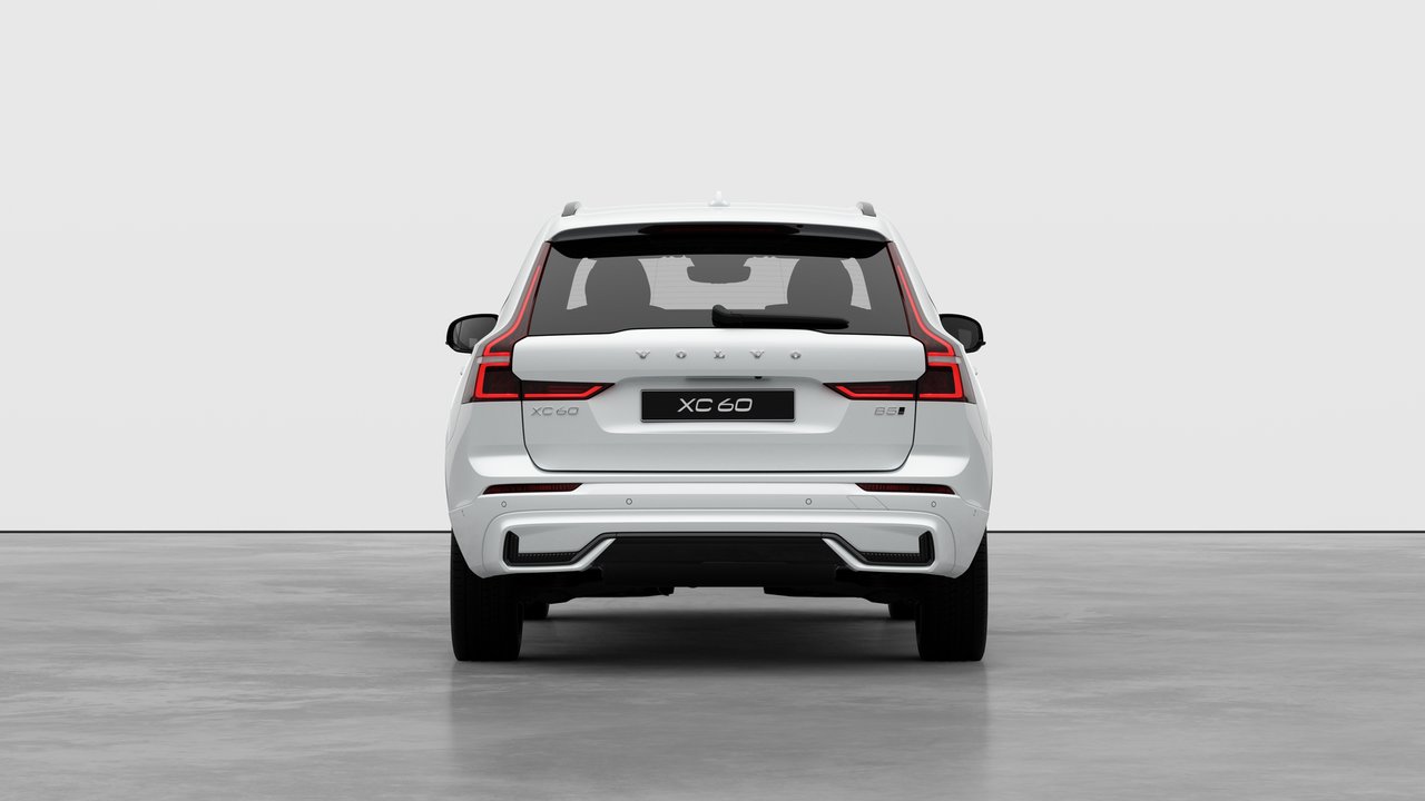2026 Volvo XC60 - Image 6