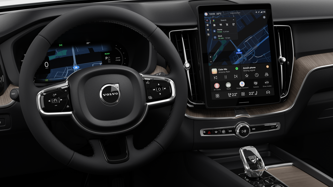 2026 Volvo XC60 Plug-In Hybrid - Image 14
