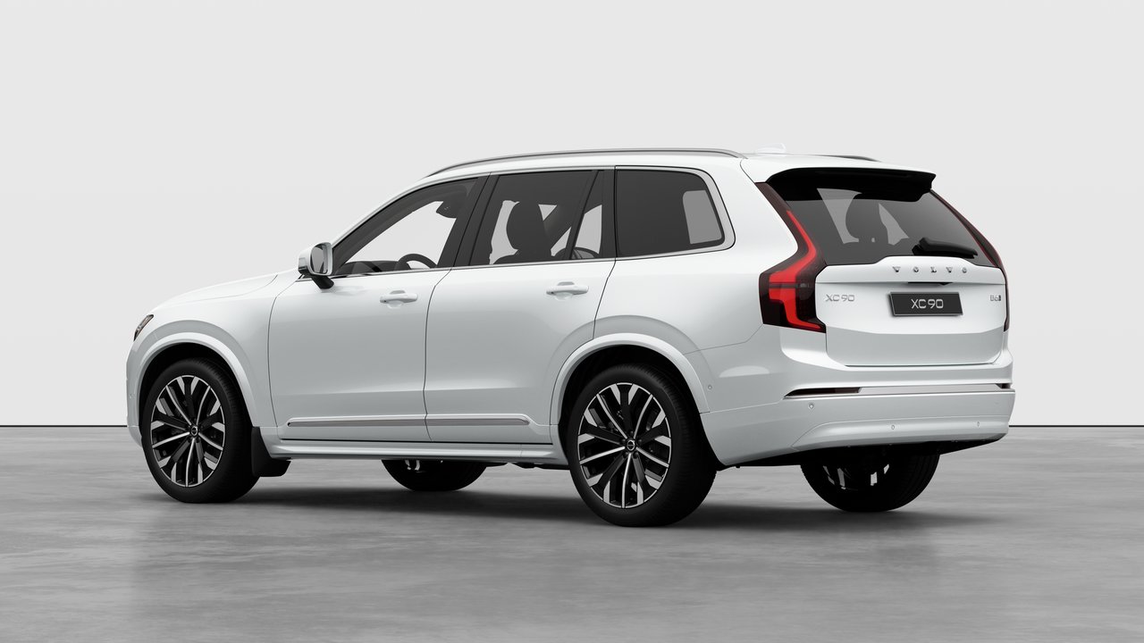 2026 Volvo XC90 - Image 2