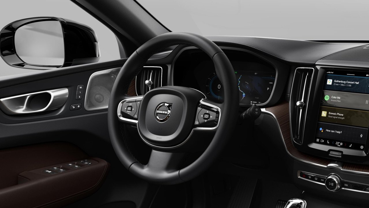 2025 Volvo XC60 Plug-In Hybrid - Image 12