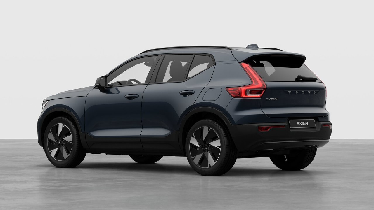 2026 Volvo EX40 - Image 2