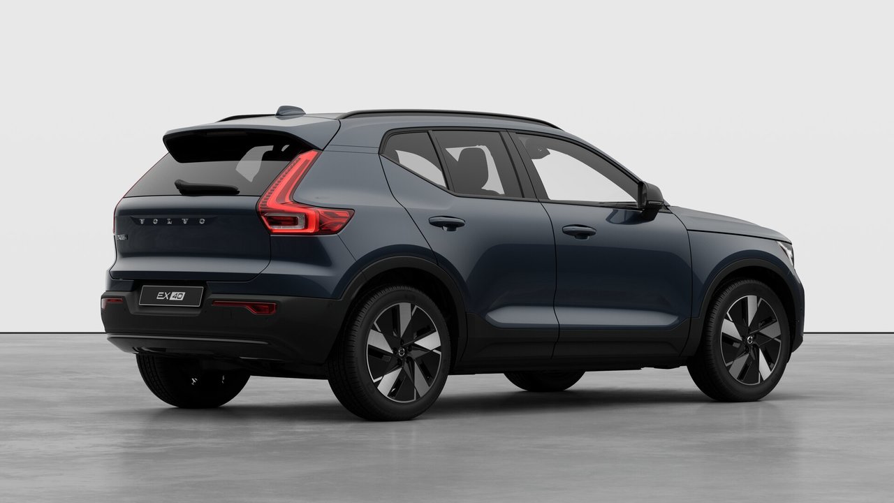 2026 Volvo EX40 - Image 4