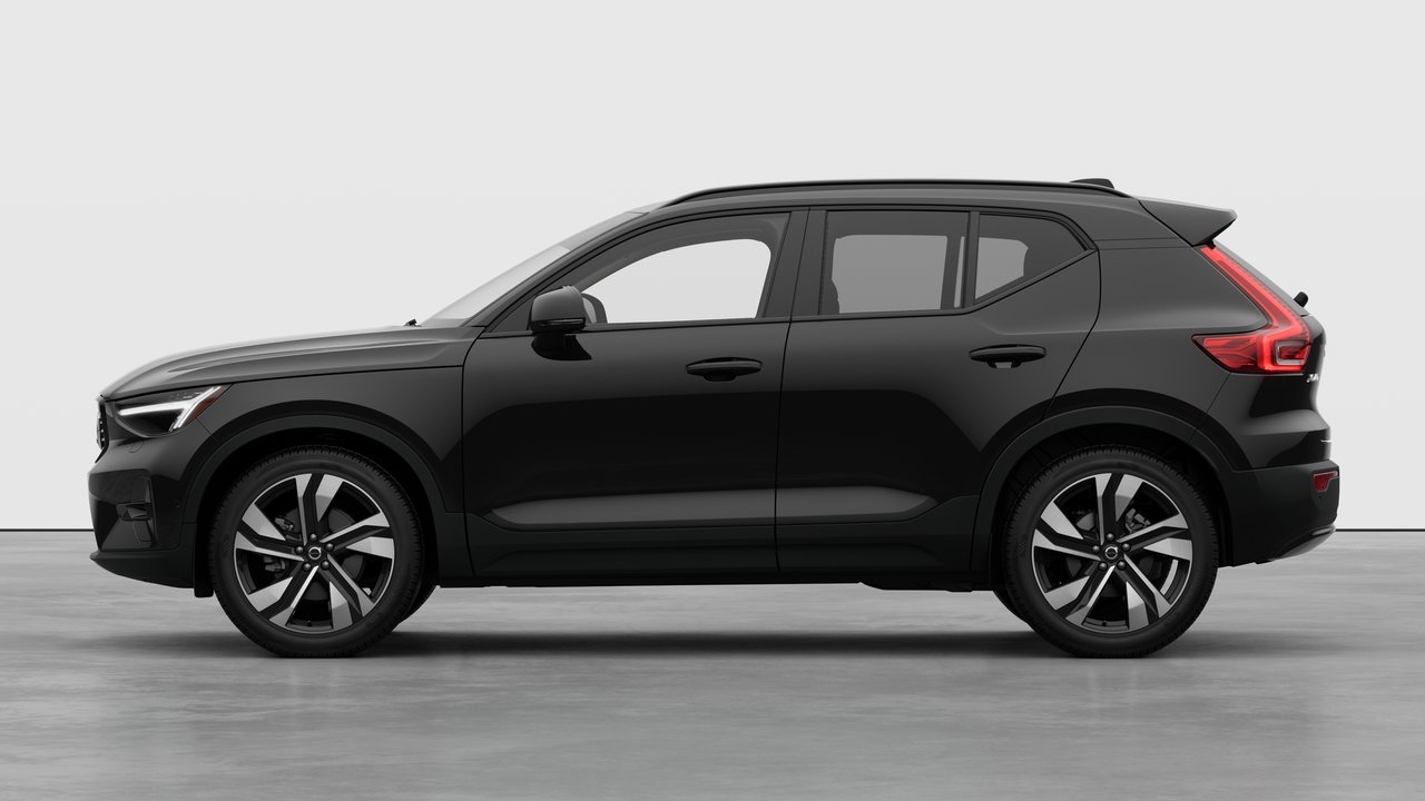 2026 Volvo XC40 - Image 8