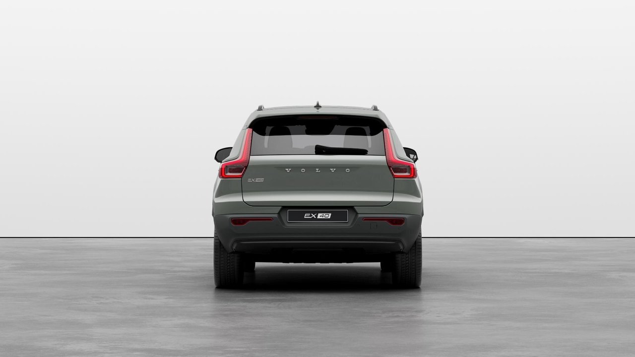 2025 Volvo EX40 - Image 4