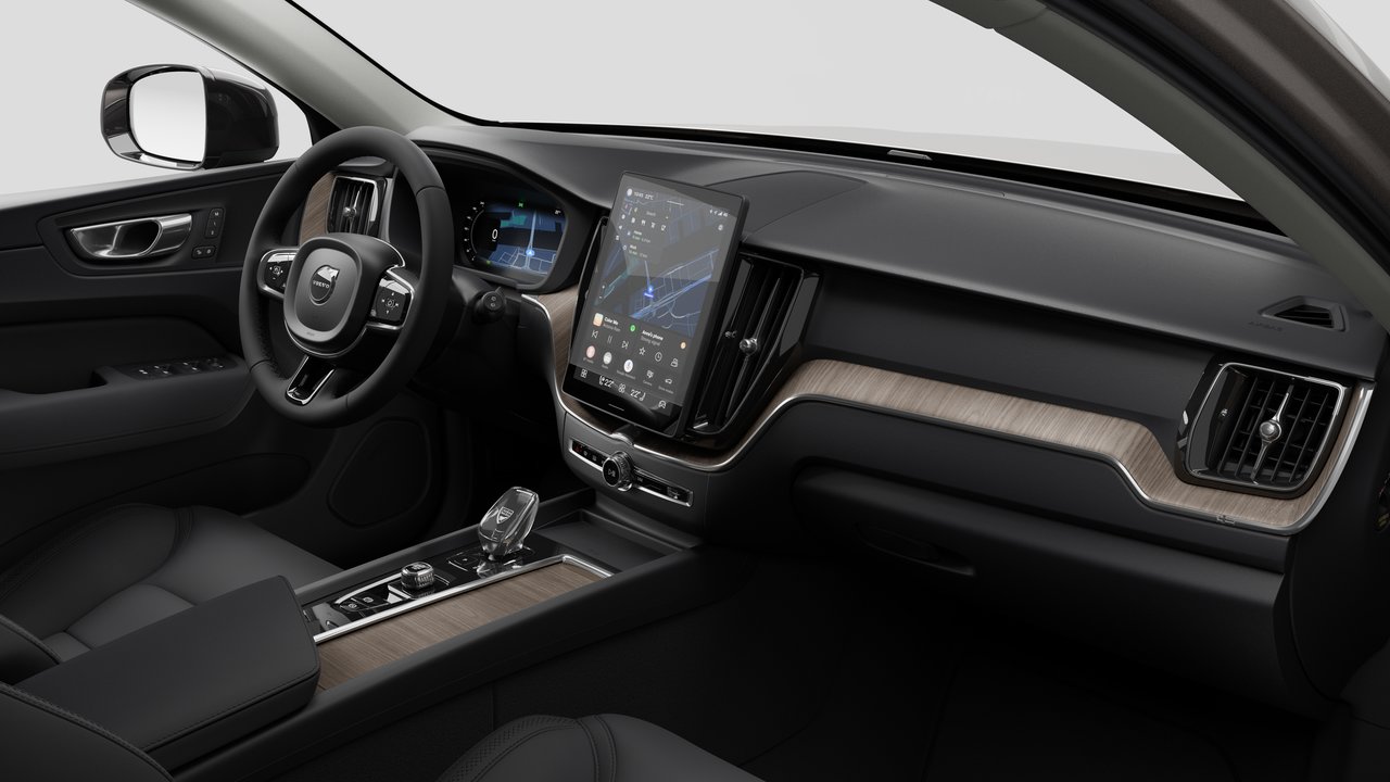 2026 Volvo XC60 Plug-In Hybrid - Image 10