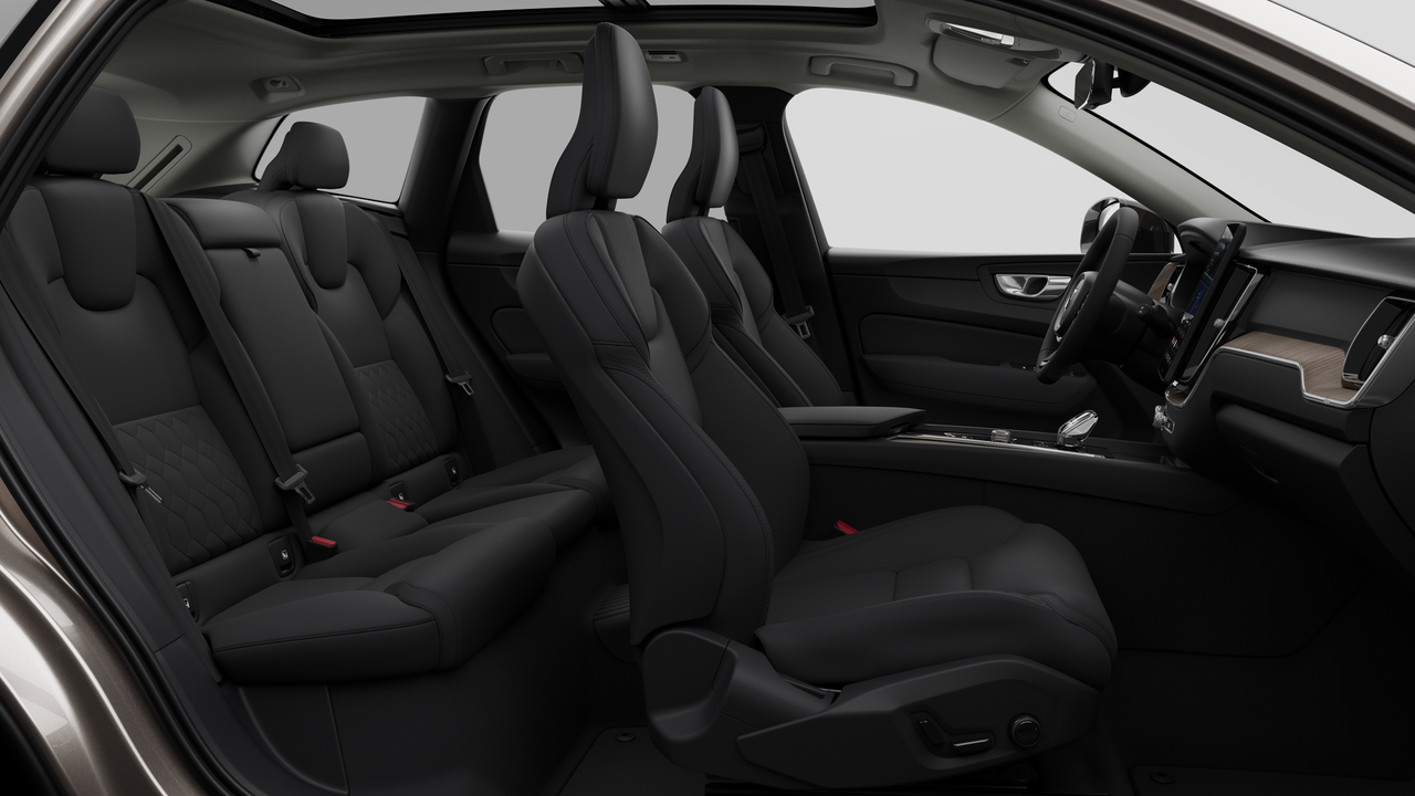 2026 Volvo XC60 Plug-In Hybrid - Image 13