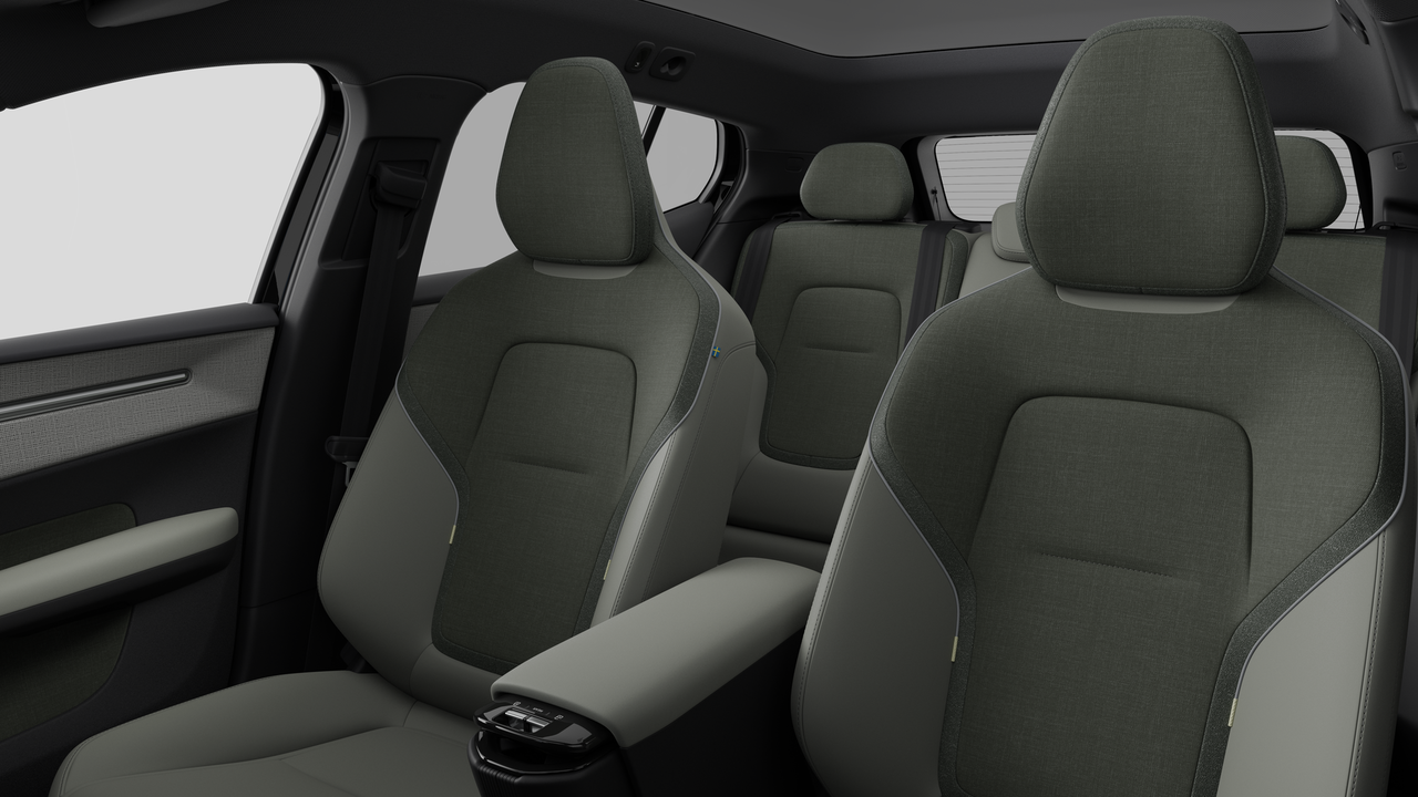 2026 Volvo EX30 - Image 11
