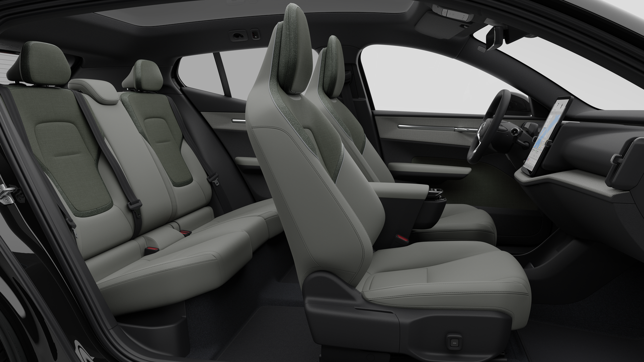 2026 Volvo EX30 - Image 12