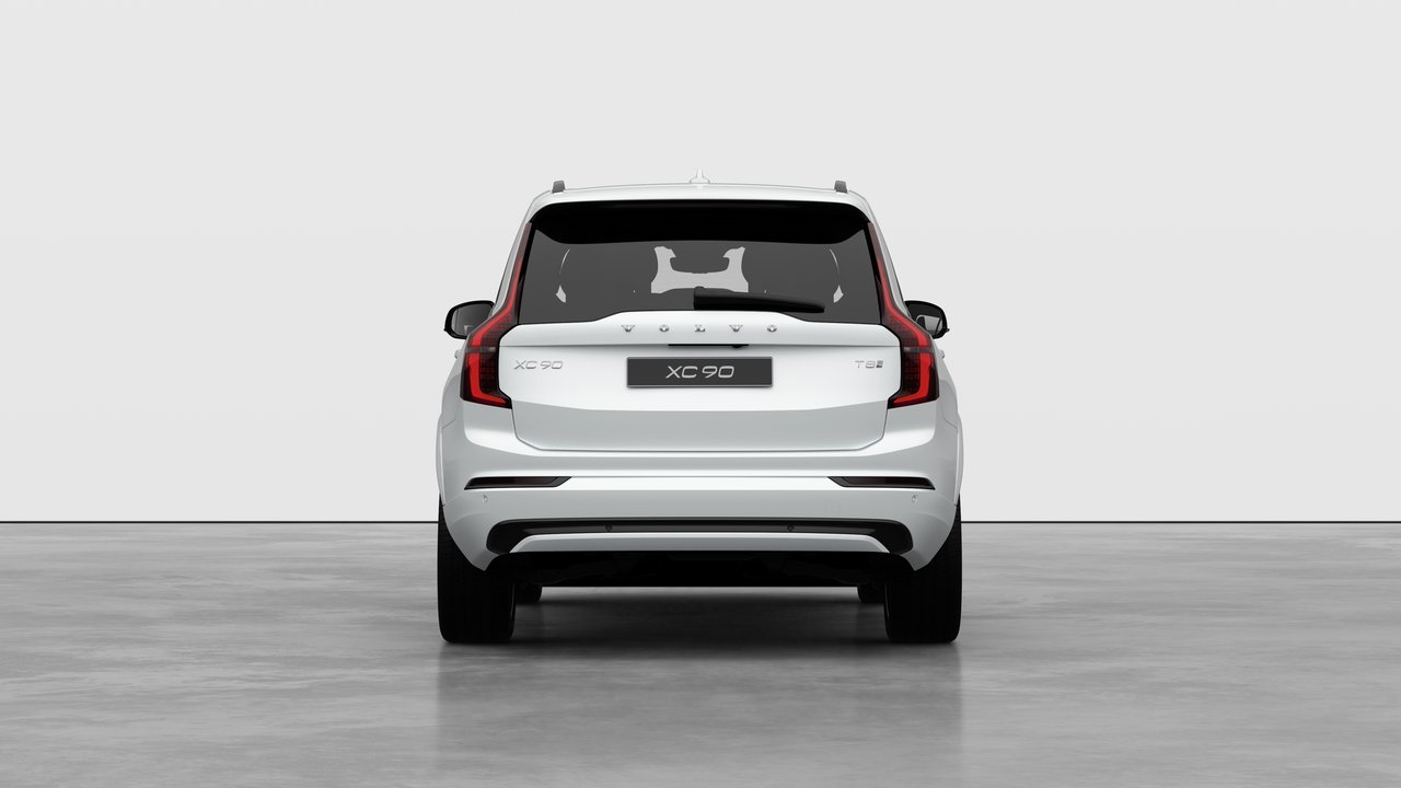 2026 Volvo XC90 Plug-In Hybrid - Image 6