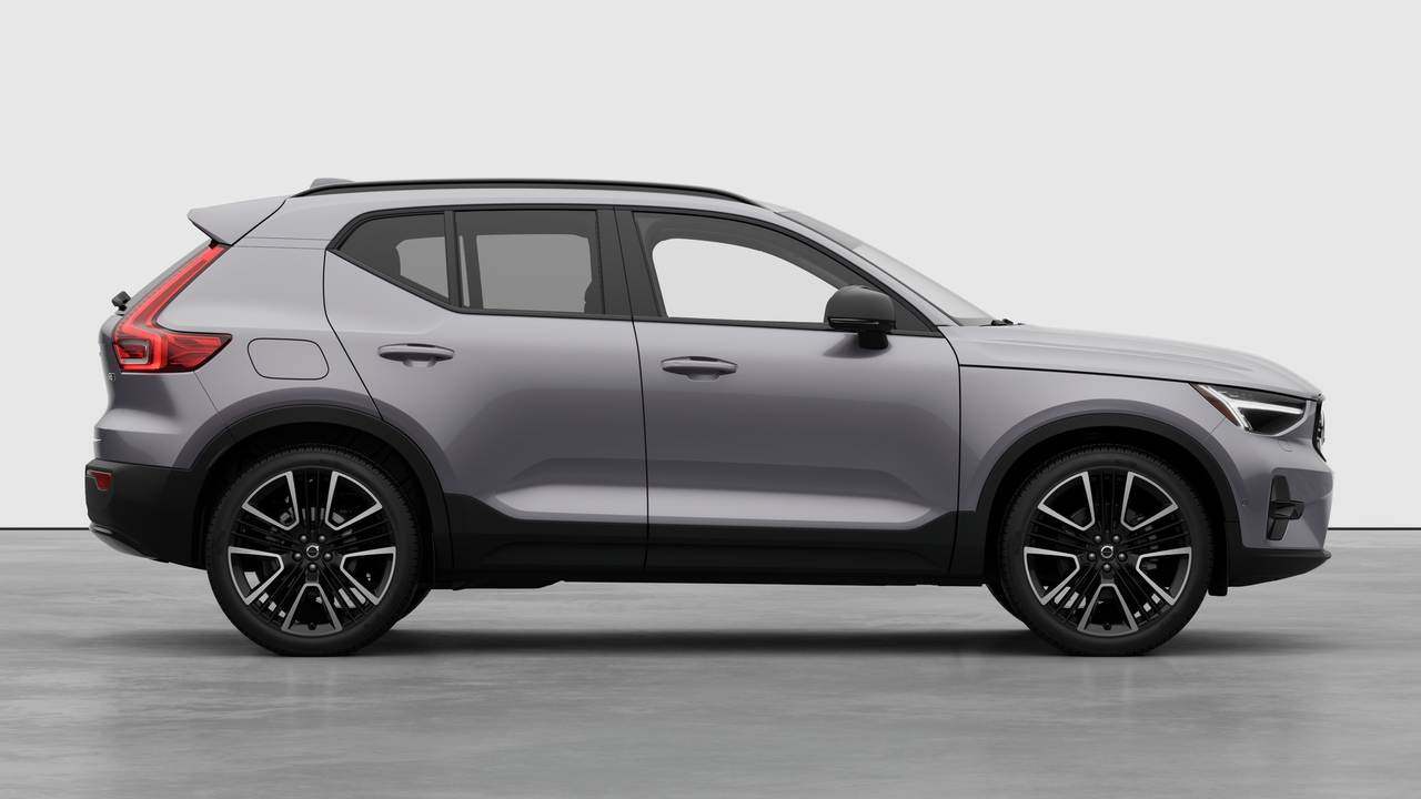2026 Volvo XC40 - Image 7