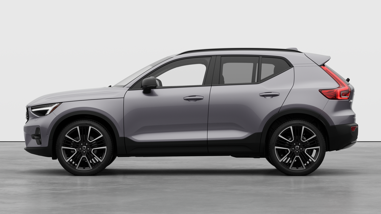 2026 Volvo XC40 - Image 8