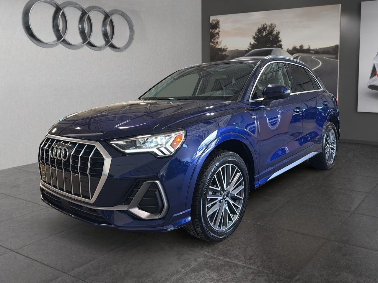 2023 Audi Q3 - Image 3