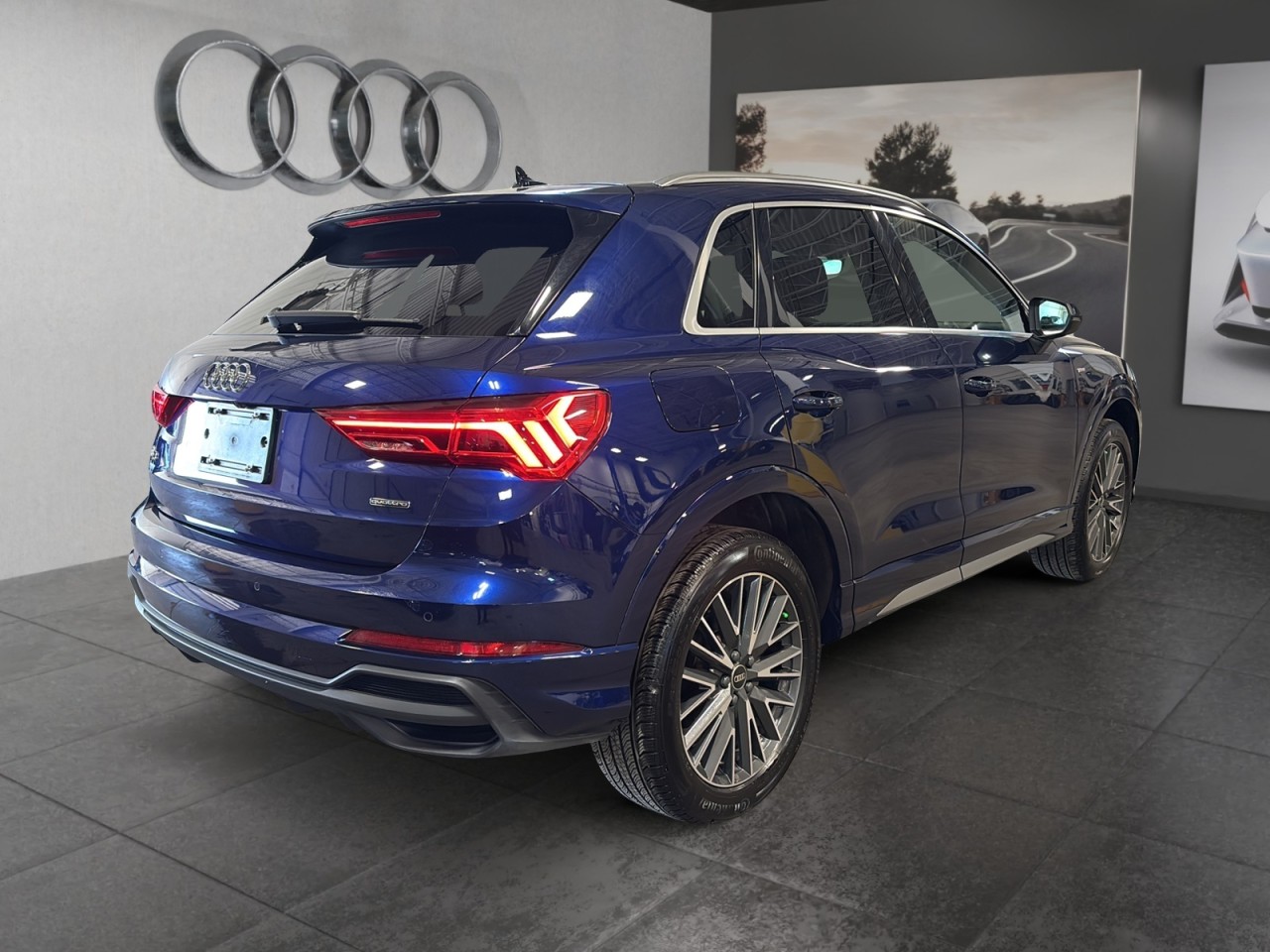2023 Audi Q3 - Image 5