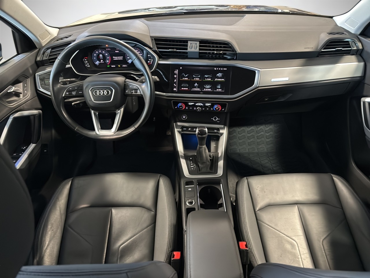 2023 Audi Q3 - Image 12