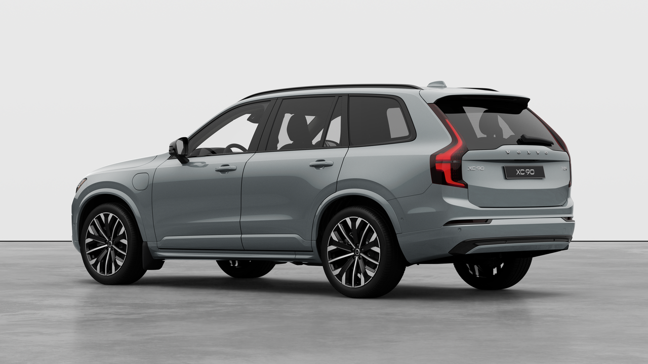 2026 Volvo XC90 PLUG-IN HYBRID - Image 2