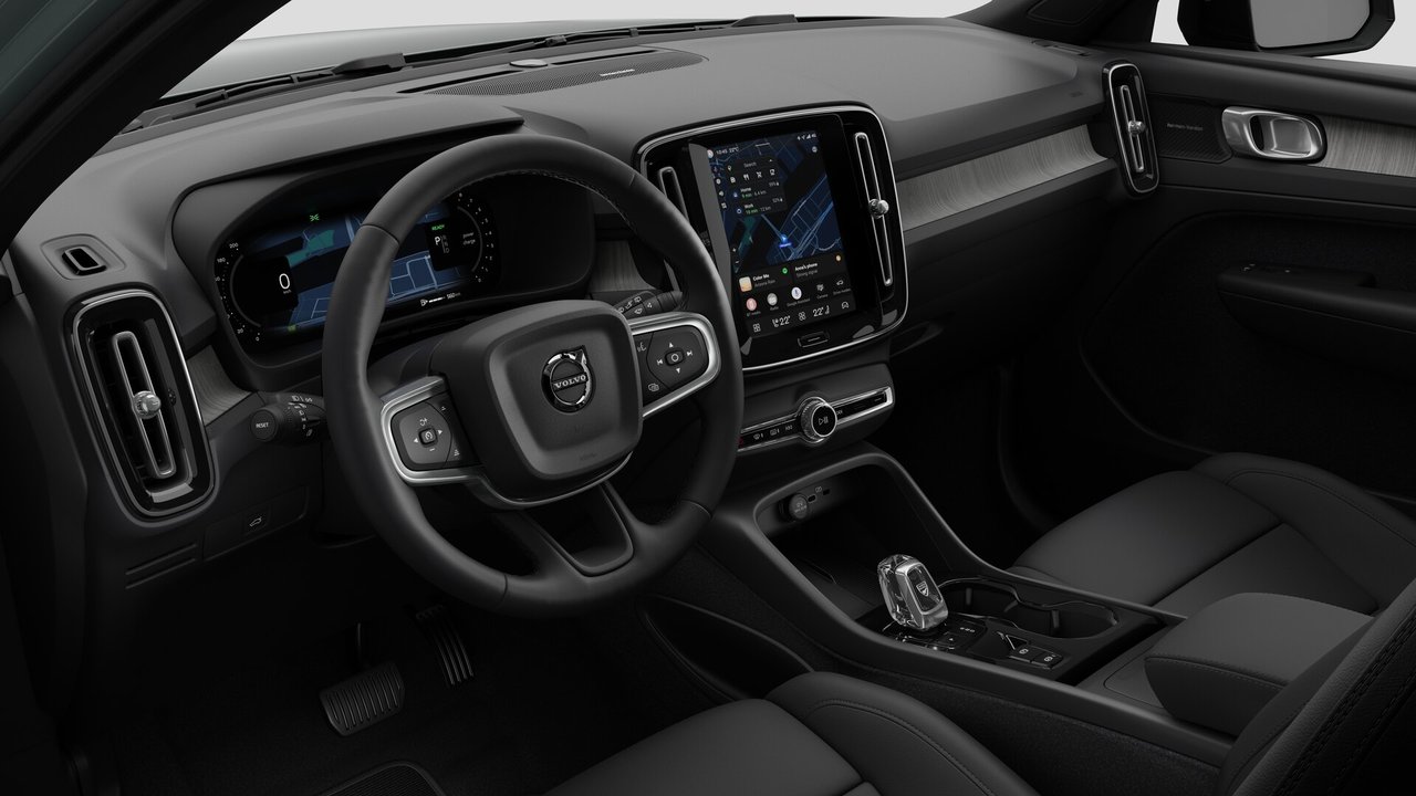2026 Volvo XC40 - Image 10