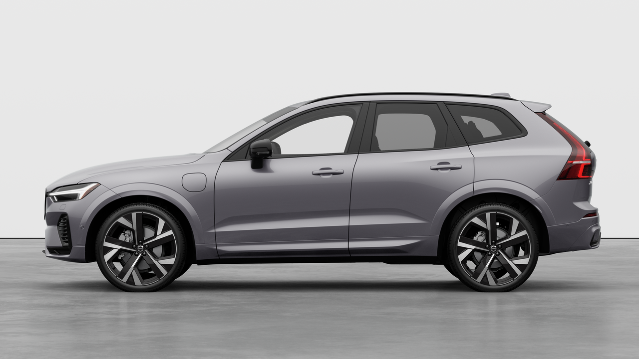 2026 Volvo XC60 PLUG-IN HYBRID - Image 8
