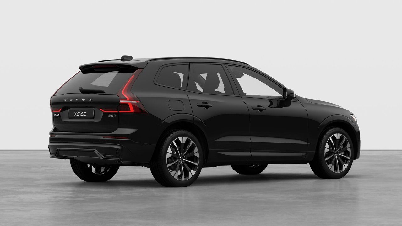 2026 Volvo XC60 - Image 4