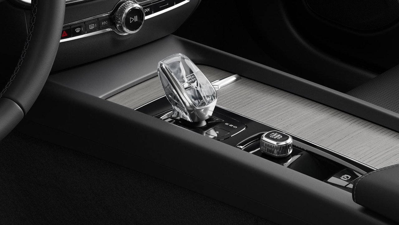 2026 Volvo V60 CROSS COUNTRY - Image 9