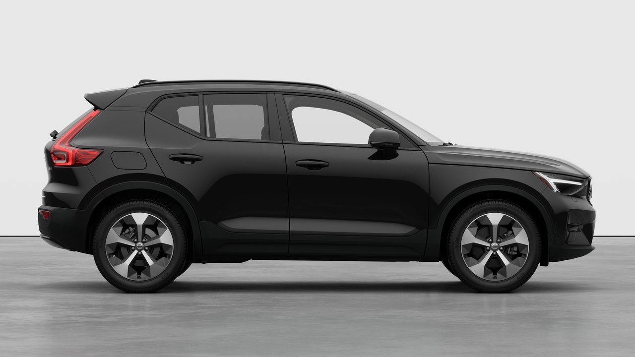 2026 Volvo XC40 - Image 7