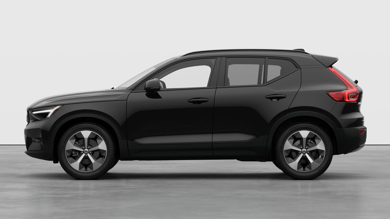 2026 Volvo XC40 - Image 8