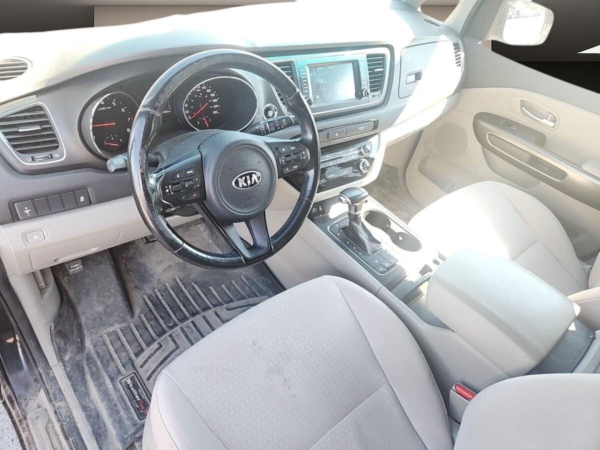 2018 Kia Sedona - Image 7
