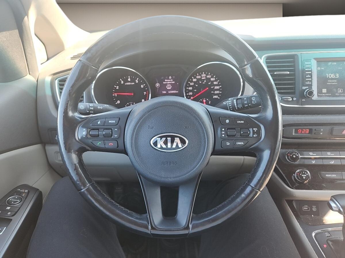 2018 Kia Sedona - Image 9