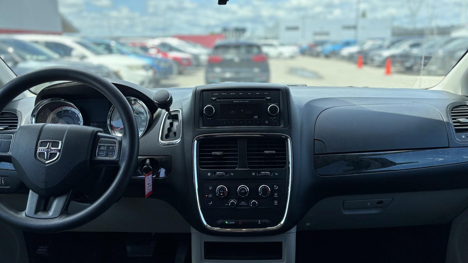 2017 Dodge Grand Caravan - Image 4