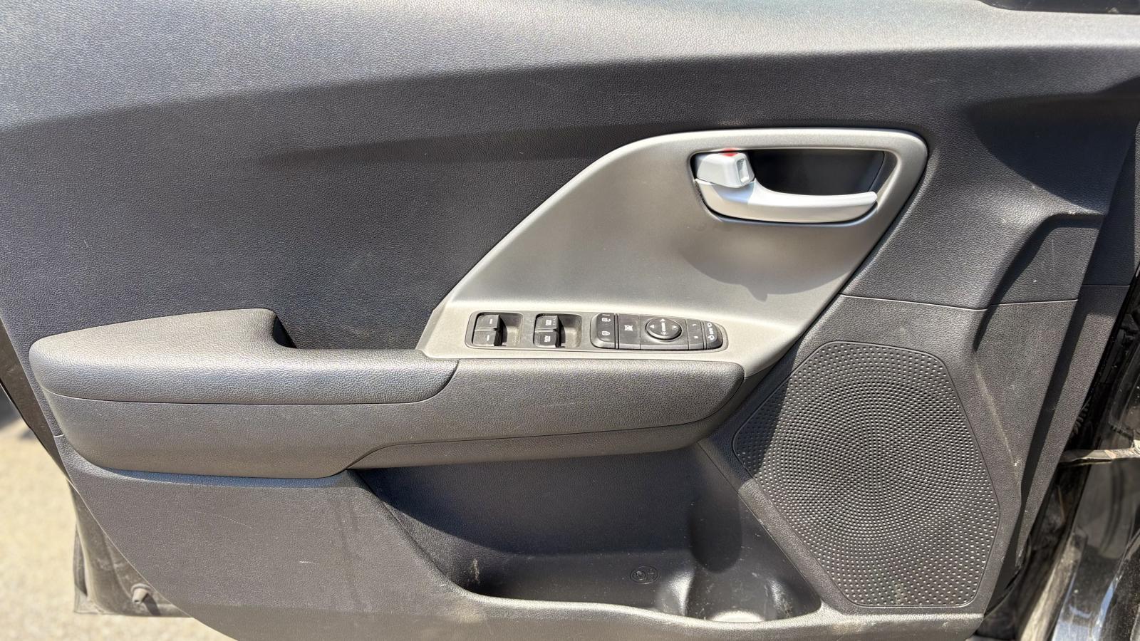 2021 Kia Niro - Image 9