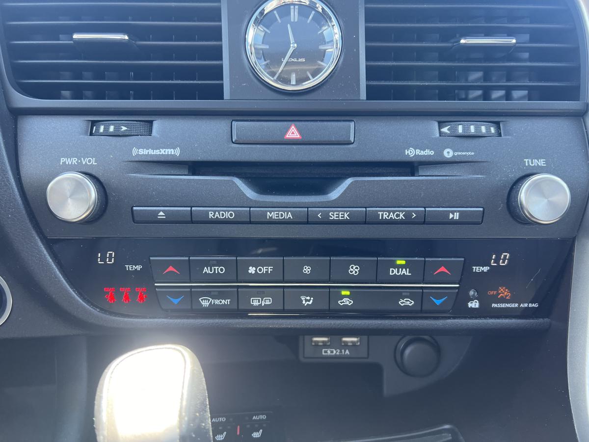 2021 Lexus RX 450h - Image 16