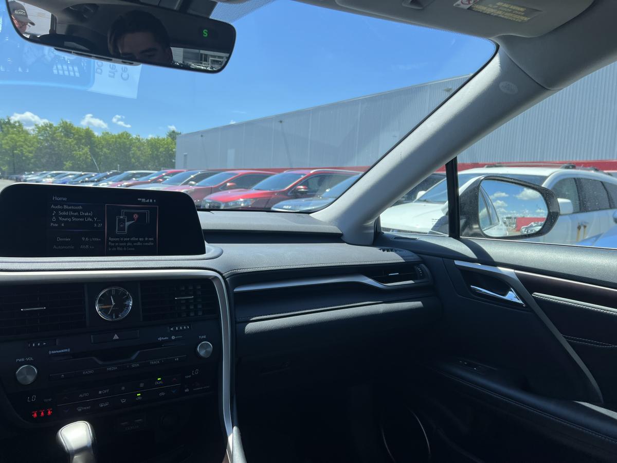 2021 Lexus RX 450h - Image 19