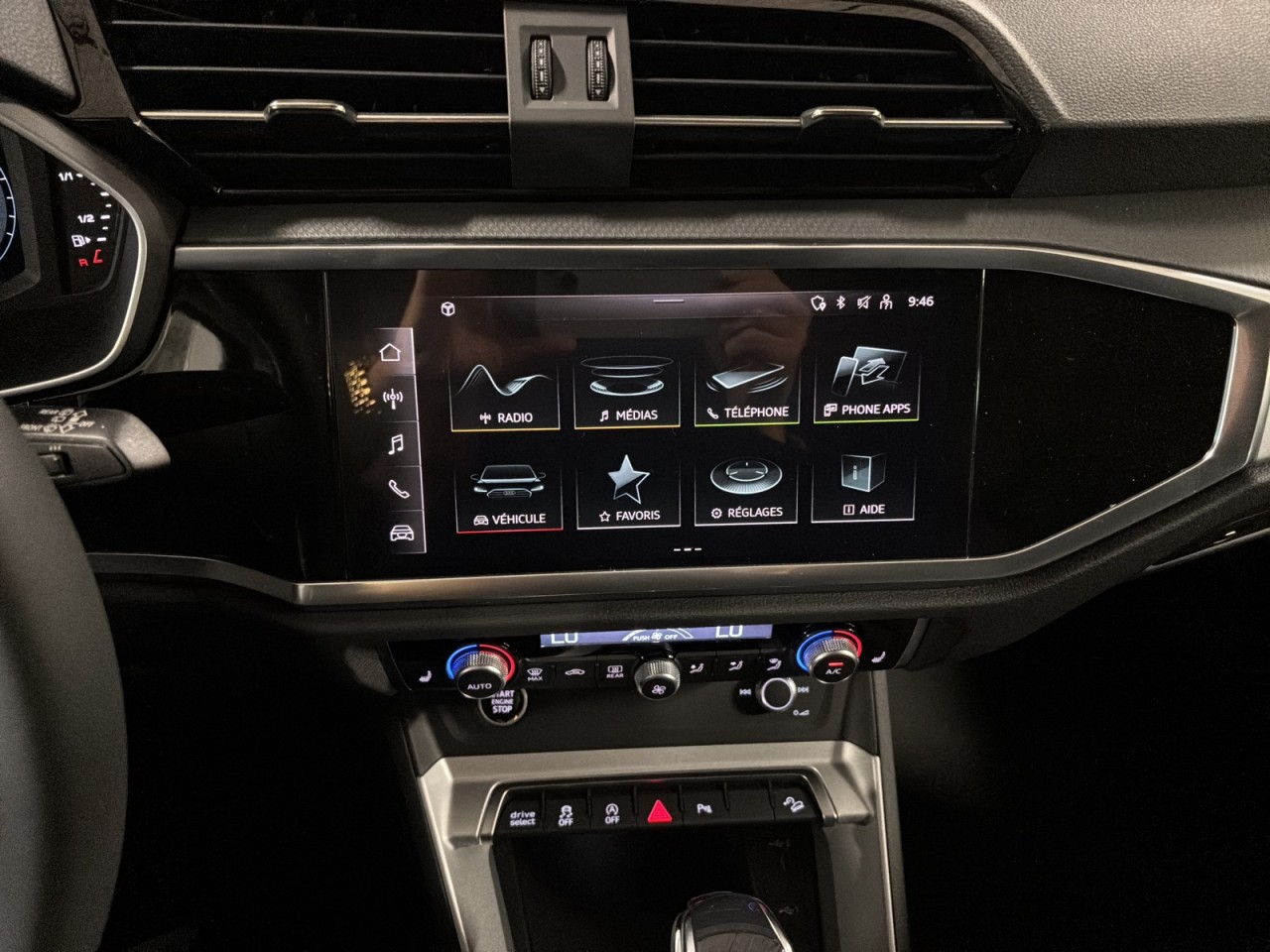 2025 Audi Q3 - Image 14