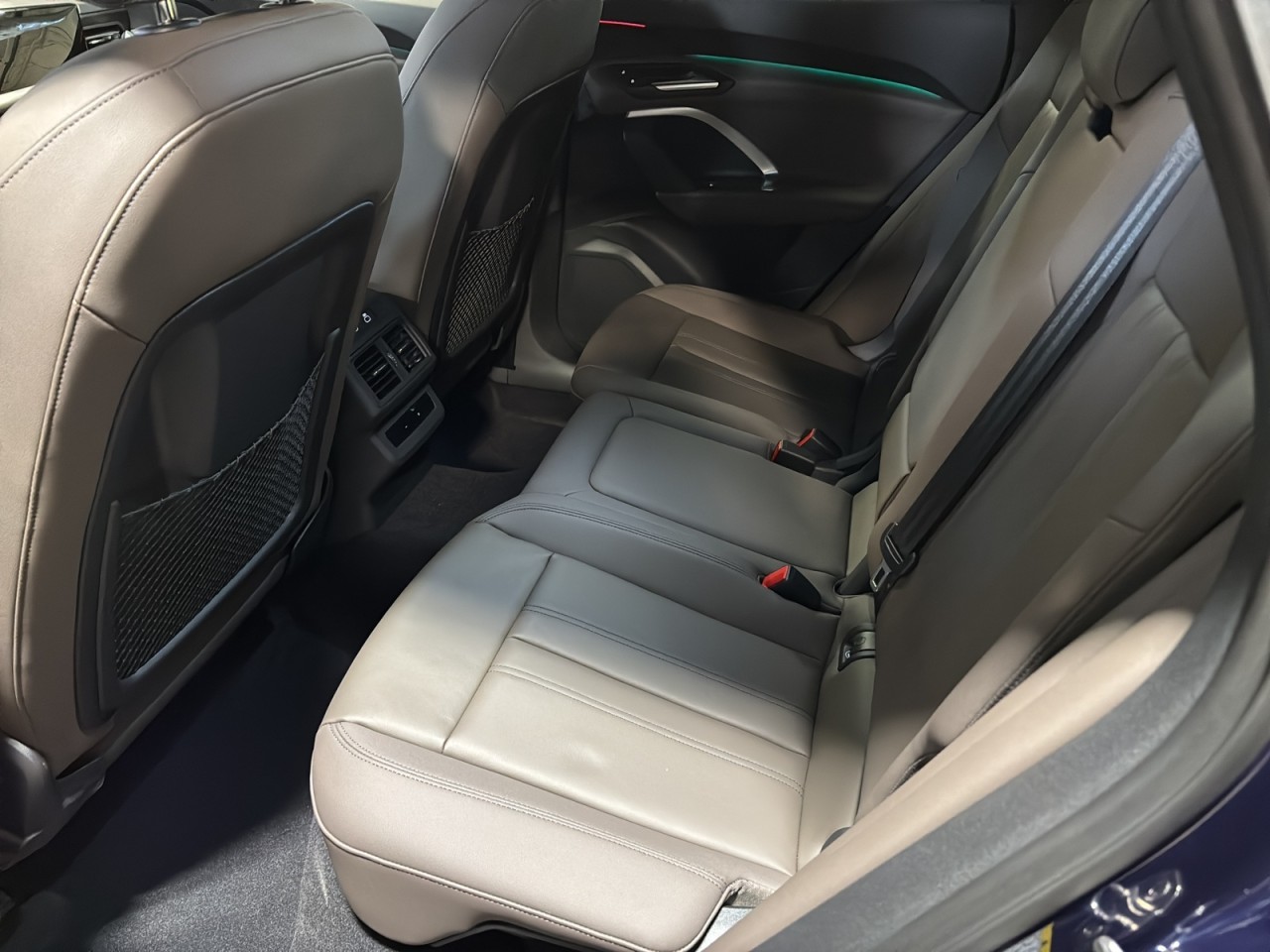 2025 Audi Q5 - Image 8