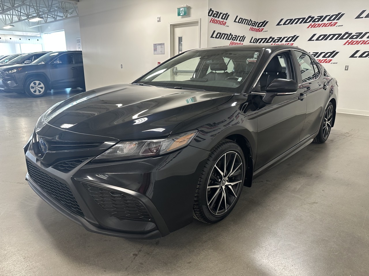 2023 Toyota Camry - Image 4