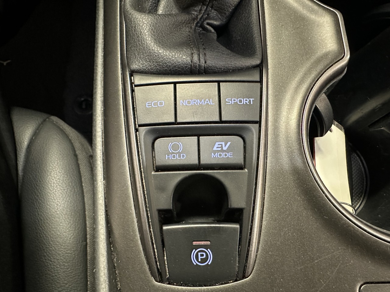 2023 Toyota Camry - Image 22