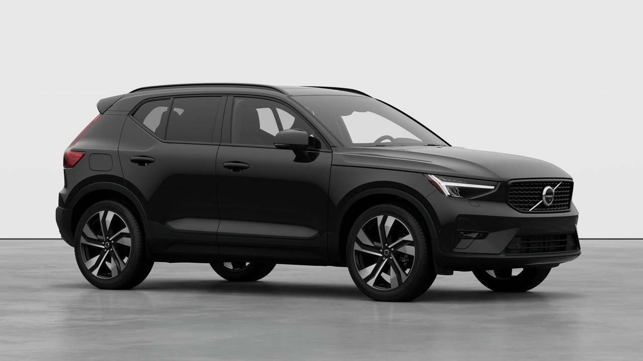 2026 Volvo XC40 - Image 3