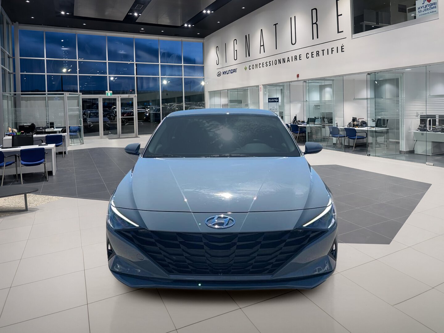 2023 Hyundai Elantra - Image 2