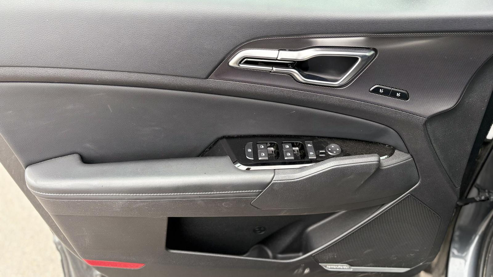 2024 Kia Sportage - Image 10