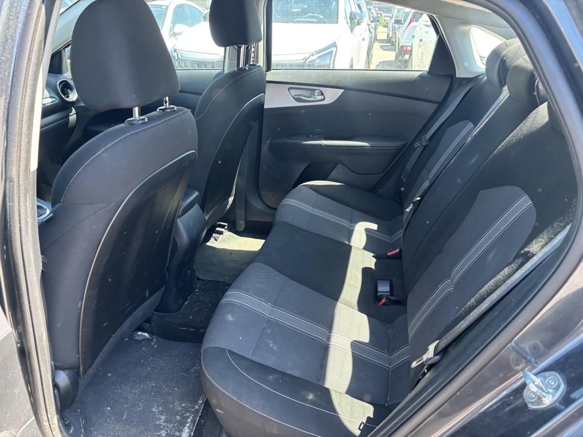 2023 Kia Forte - Image 10