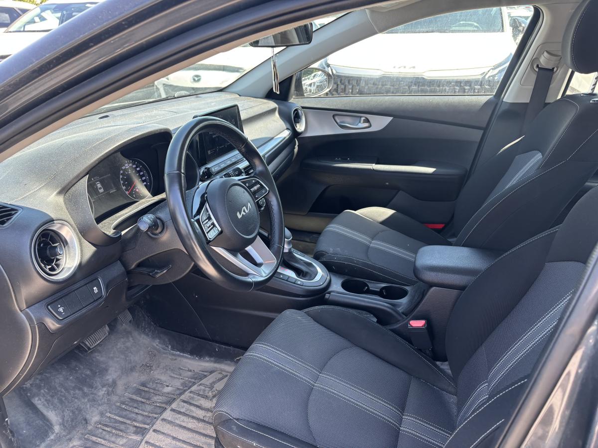 2023 Kia Forte - Image 11