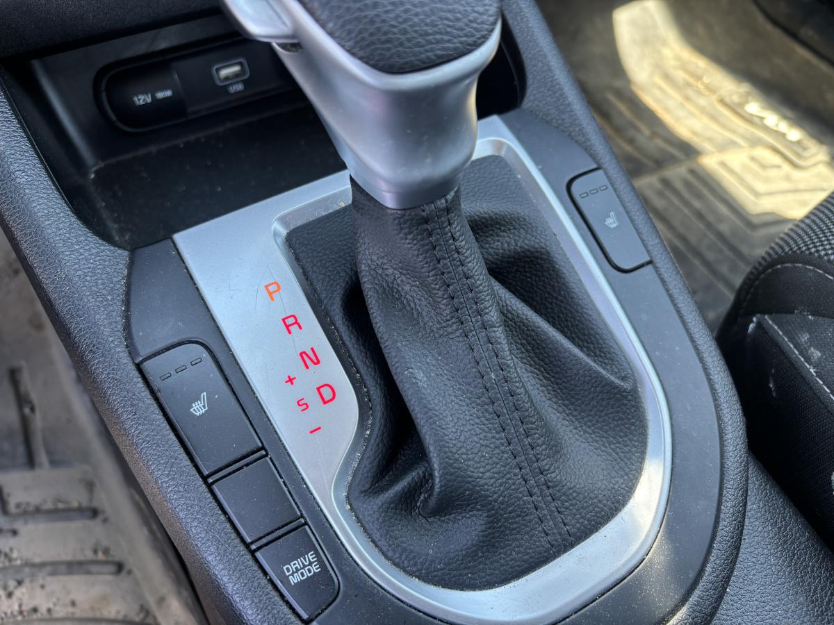 2023 Kia Forte - Image 23
