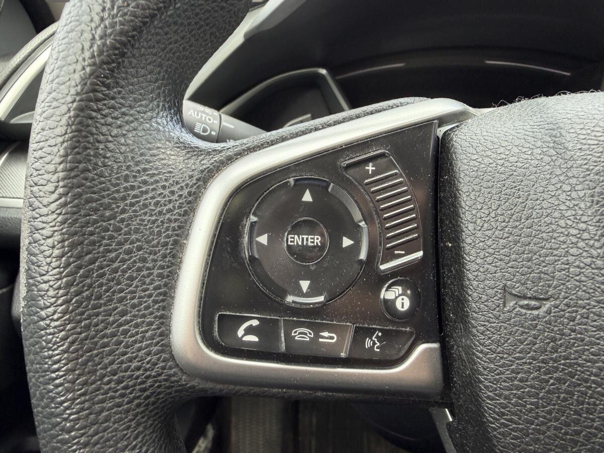 2017 Honda Civic - Image 9