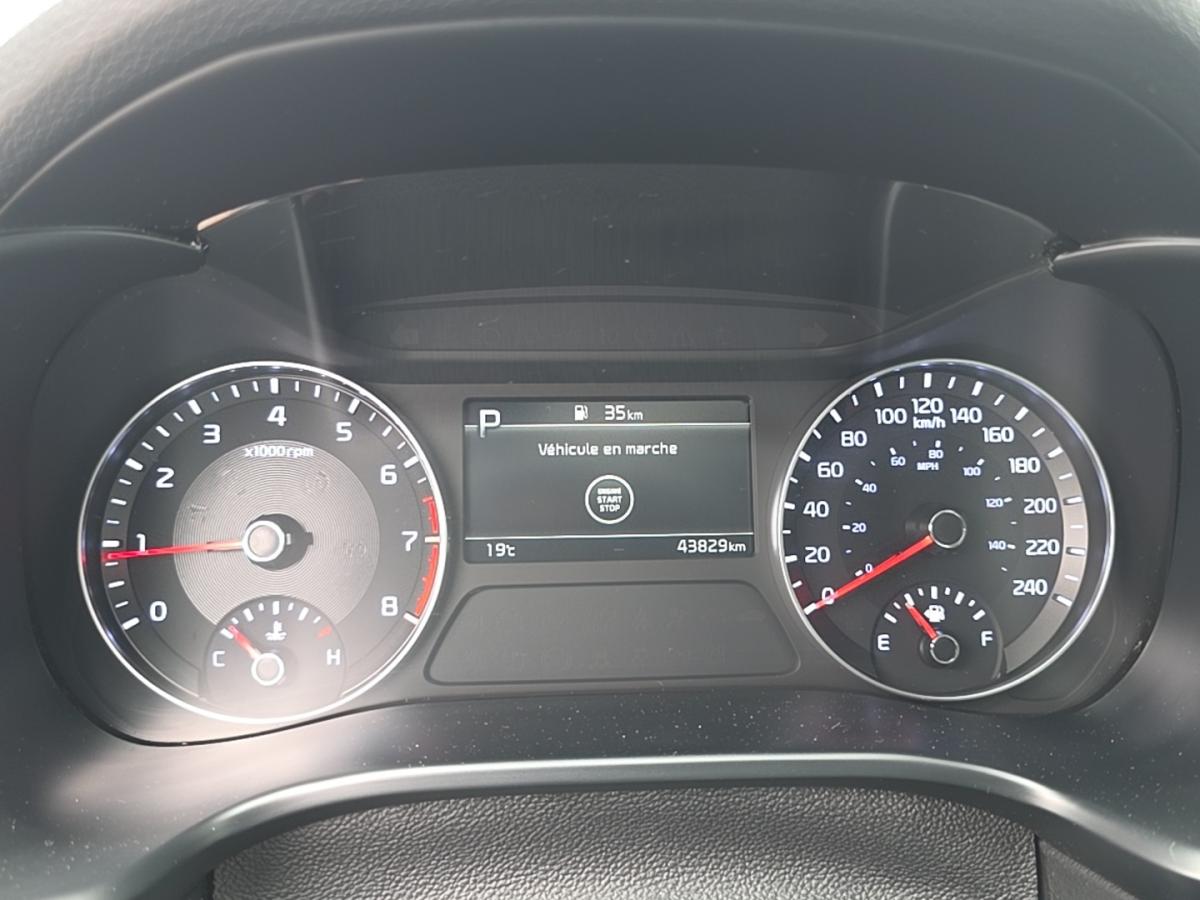 2024 Kia Forte - Image 12