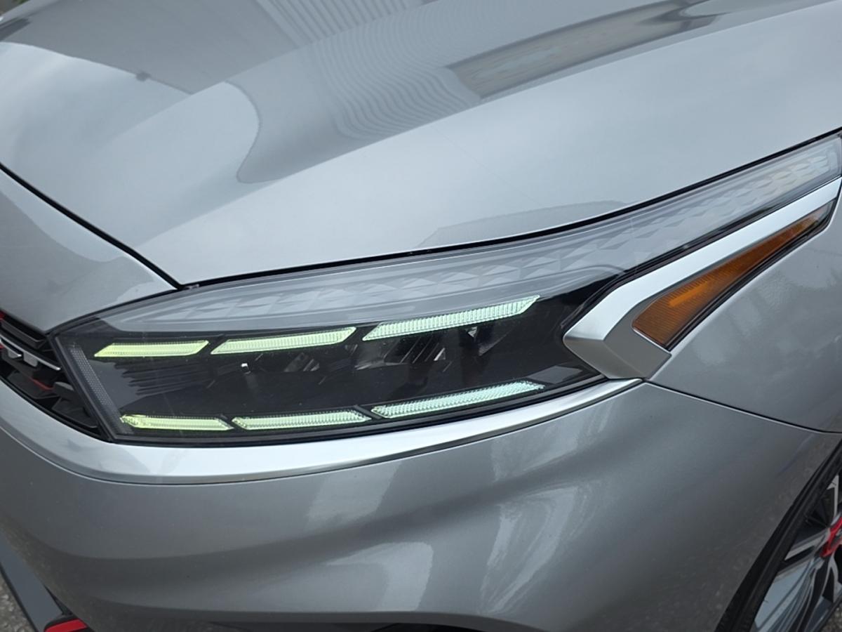2024 Kia Forte - Image 19