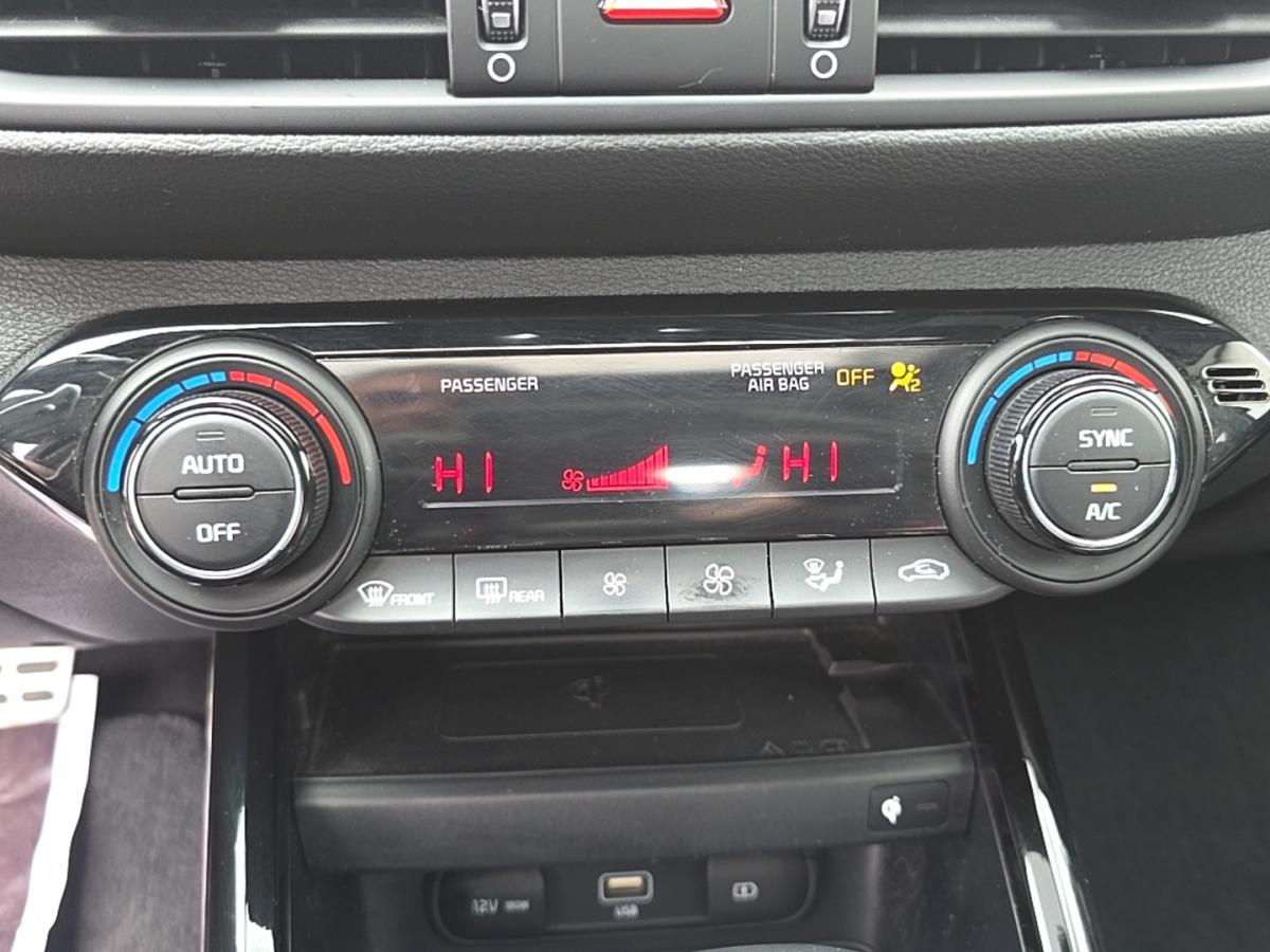 2024 Kia Forte - Image 25