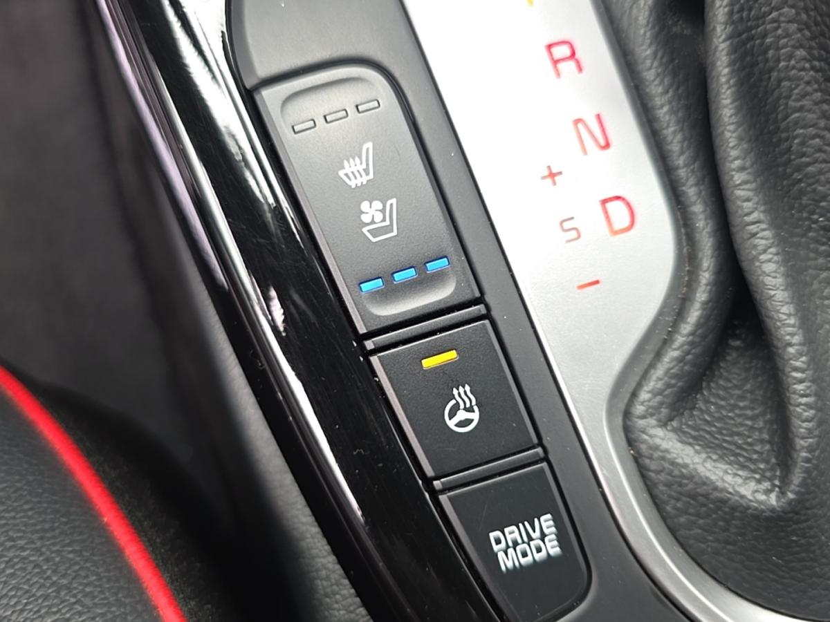 2024 Kia Forte - Image 27