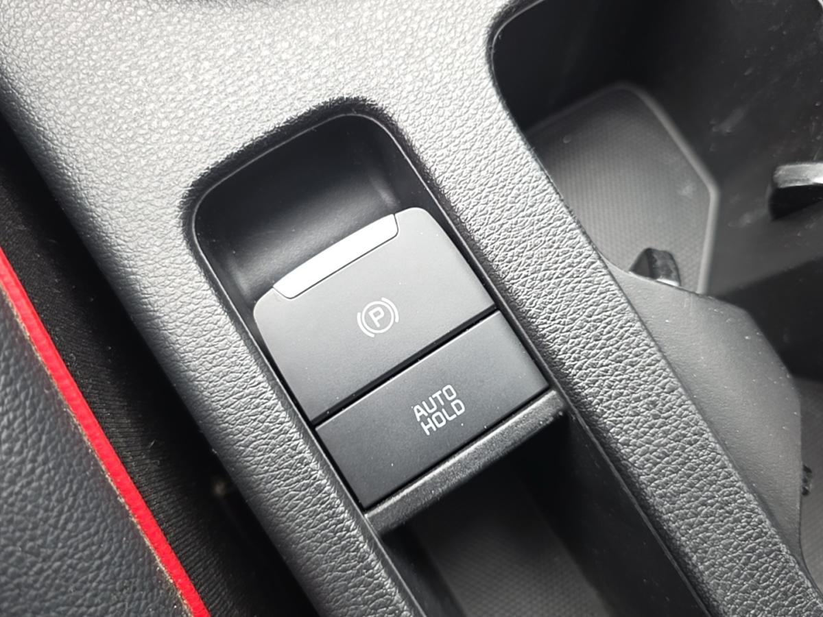 2024 Kia Forte - Image 29