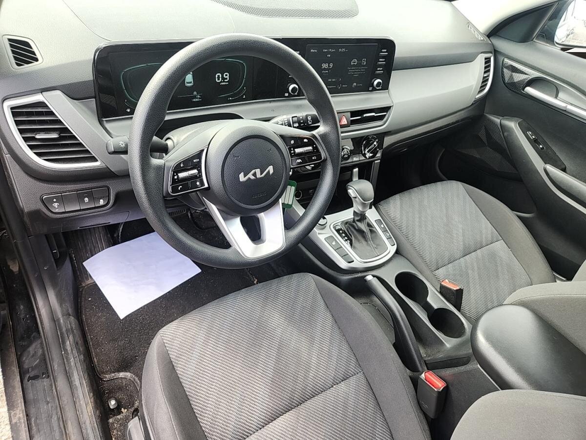 2024 Kia Seltos - Image 7